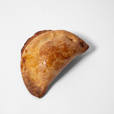 Empanadilla de Queso y Cebolla Caramelizada